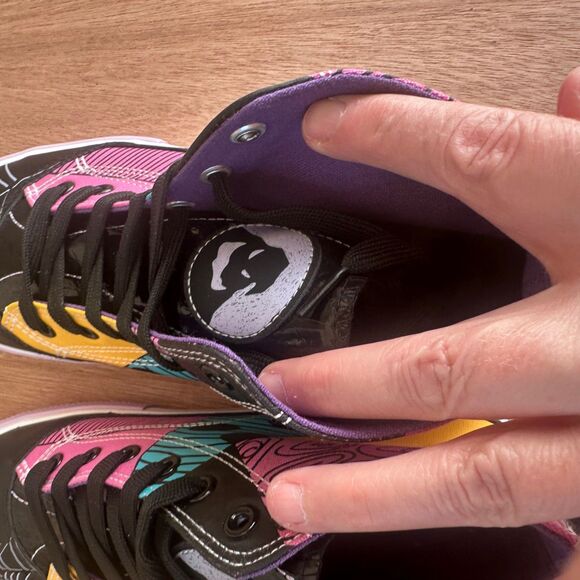 Disney Nightmare Before Christmas Jack & Sally High Top Sneakers Women’s 7.5 NWT - Picture 3 of 7